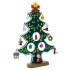 Houten kerstboom met decoratie